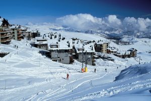 5 Estações de Ski na América do Sul para Esquiar Sem Fila e Longe das Multidões | Snowonline 3 LaParva 5 Estações de Ski na América do Sul para Esquiar Sem Fila e Longe das Multidões | Snowonline -