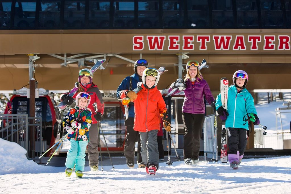 kids ski free jackson hole wyoming