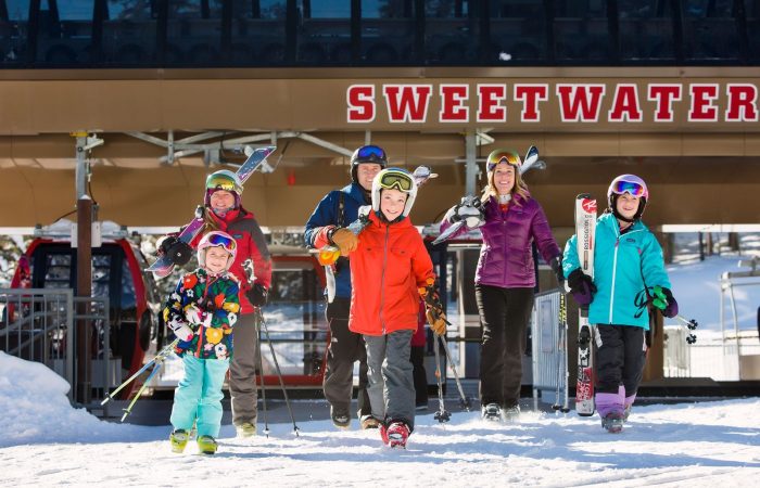 kids ski free jackson hole wyoming