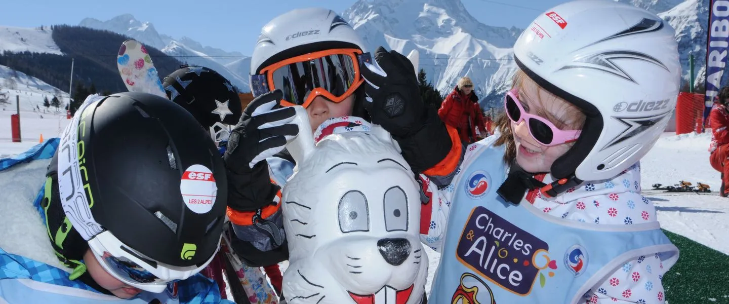 Qual a melhor estação de ski para famílias: Alpe d'Huez ou Les 2 Alpes? | Snowonline 22 CHR 7860 1 Qual a melhor estação de ski para famílias: Alpe d'Huez ou Les 2 Alpes? | Snowonline -