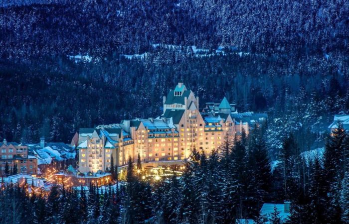 FAIRMONT CHATEAU WHISTLER - FACHADA