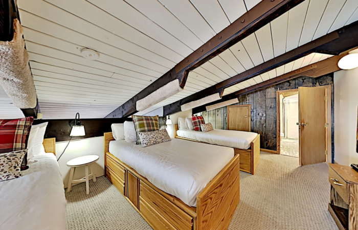 2 Bedroom Loft (120–130 m²)