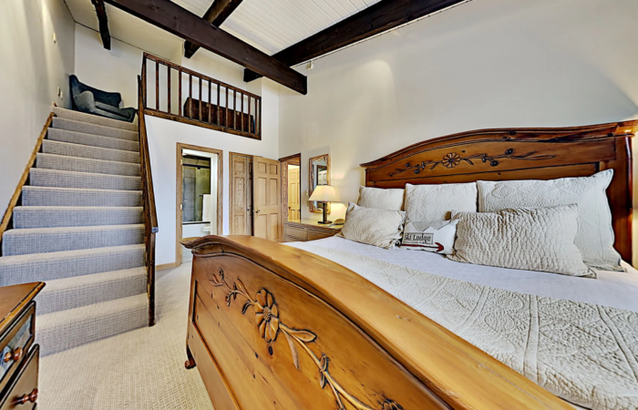 2 Bedroom Loft (120–130 m²)