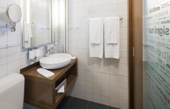 QUARTO DUPLO - BANHEIRO